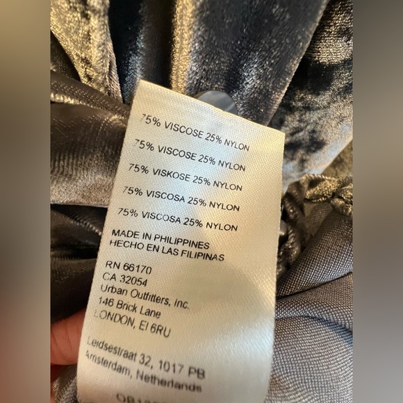 Large Anthropologie pilcro velvet femme button down collarless shirt grey gray - Picture 10 of 15